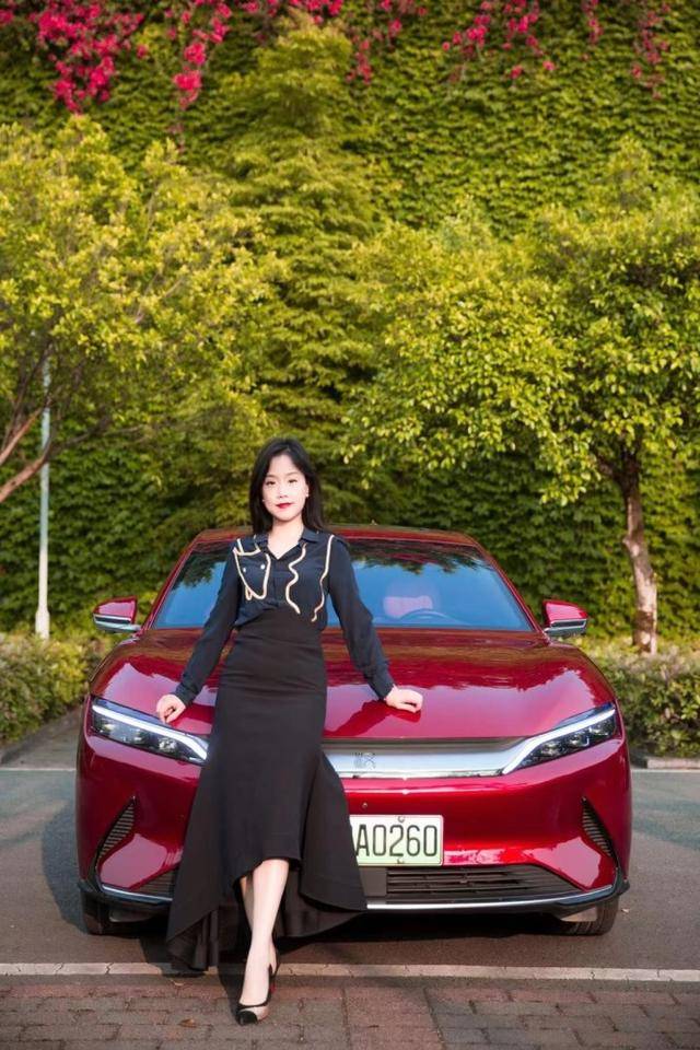 三次选择比亚迪的美女律师与ta之间有着怎样的爱情故事