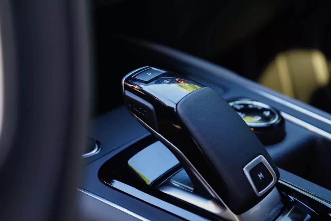 游艇式电子档杆