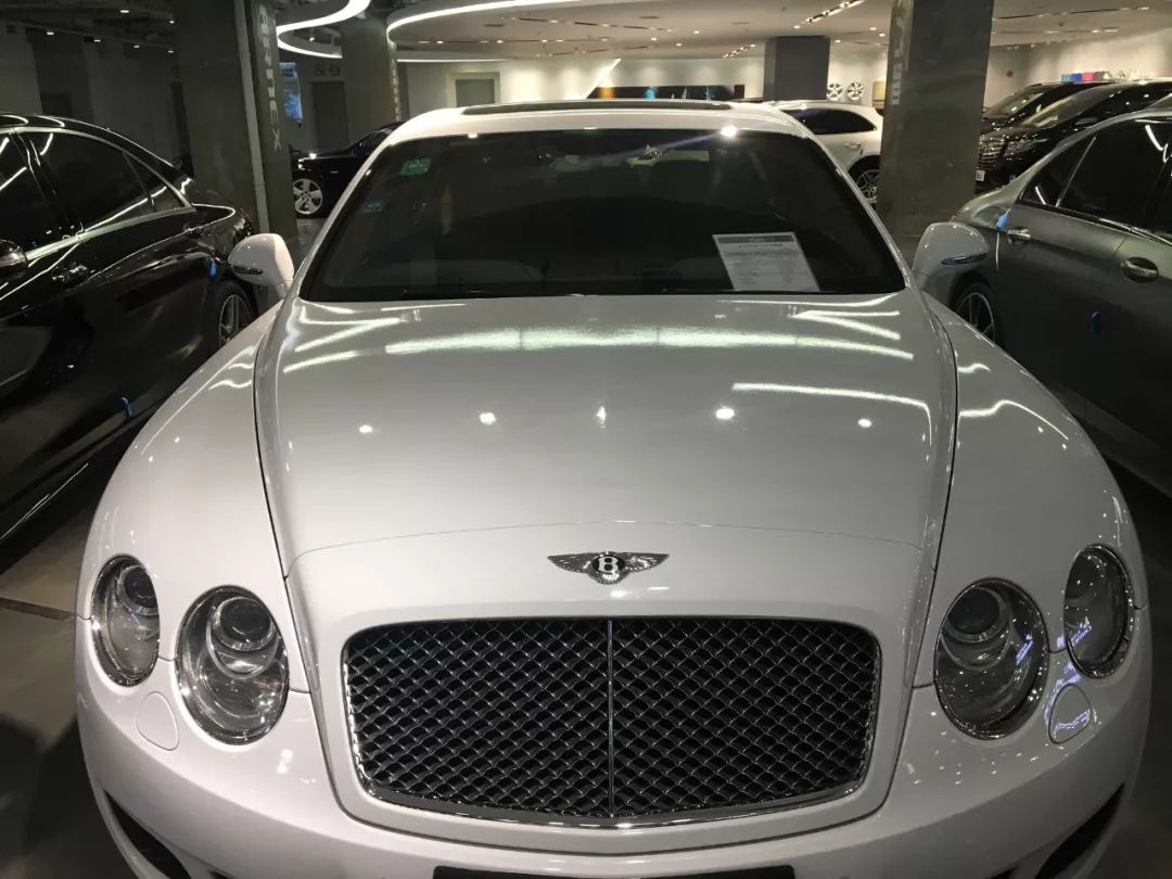 捷豹旗下的旗舰型轿车当属定位于大型车的xj参数图片,超过5米2的车身3