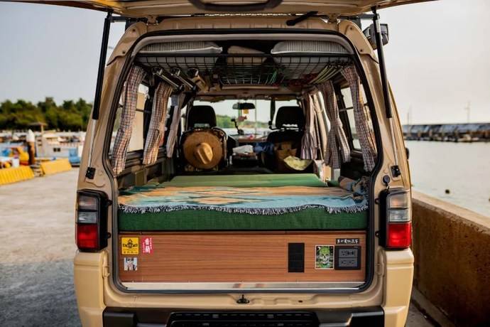 最强大的jdm四驱面包车1995三菱得利卡