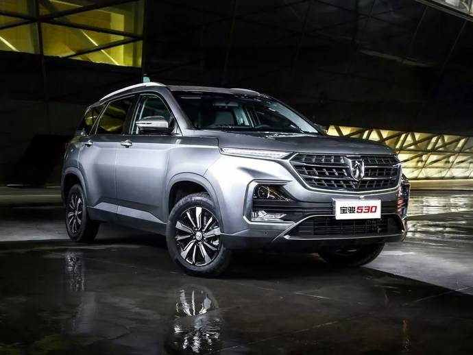 物美价廉宝骏5307座版上市售价为788978万元