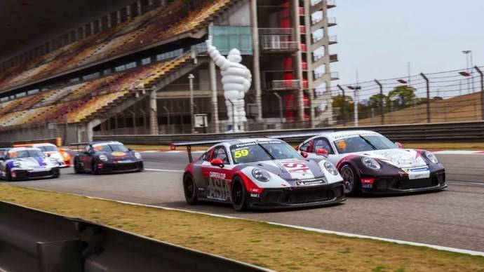 有颜有天赋2019保时捷中国青年车手陆文龙