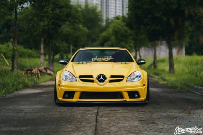 欢迎加入黄色军团,难得一见的改装奔驰slk