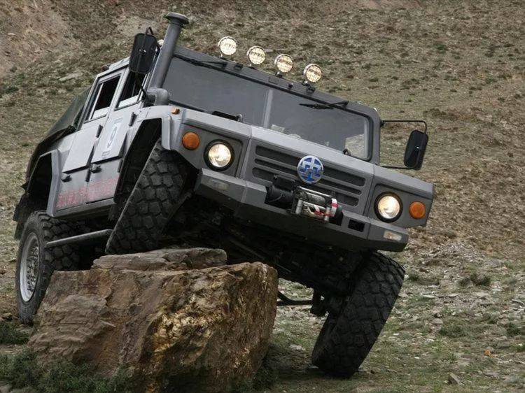 军车威武霸气无法买这些民用军车难道你不考虑一下