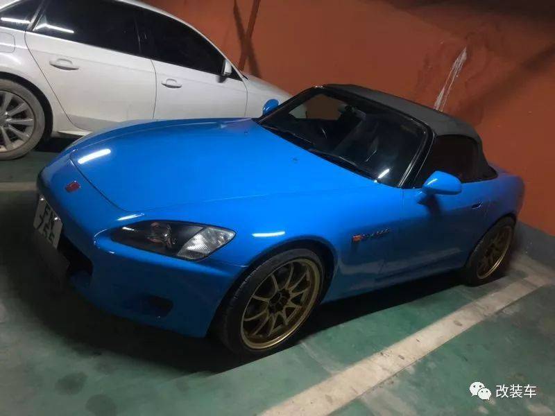 将菱帅改装evo4的样子就连妹子都阻挡不了它的诱惑