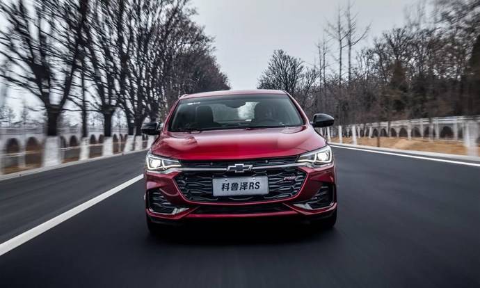 99万起的雪佛兰科鲁泽monza 能不能用颜值和性能征服年轻人?_有车以后