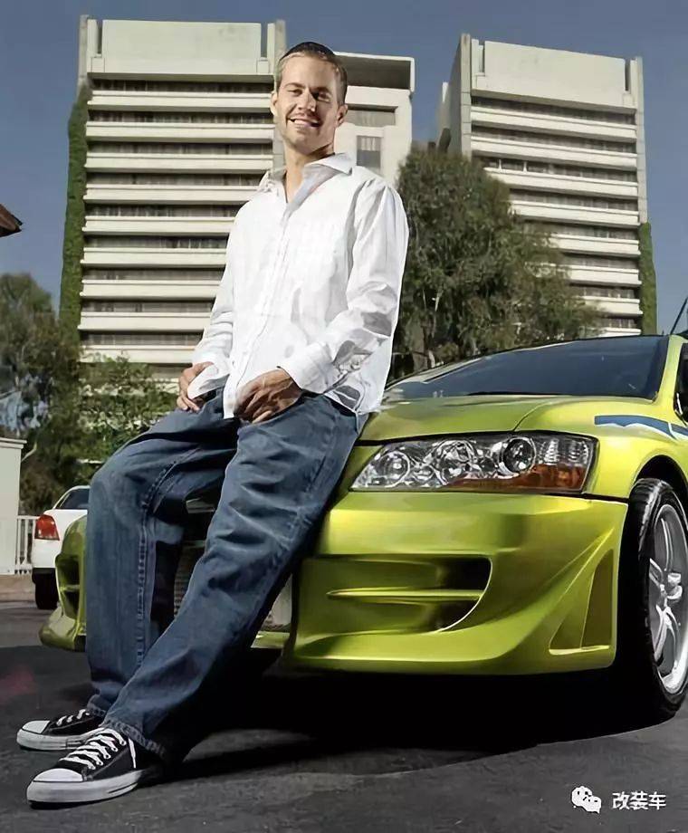 《速度与激情》系列中,保罗·沃克从一开始的eclipse,supra,到后来的