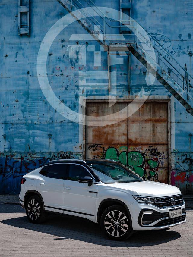 如何说服媳妇丈母娘买一辆轿跑suv探岳x可能就是你的答案