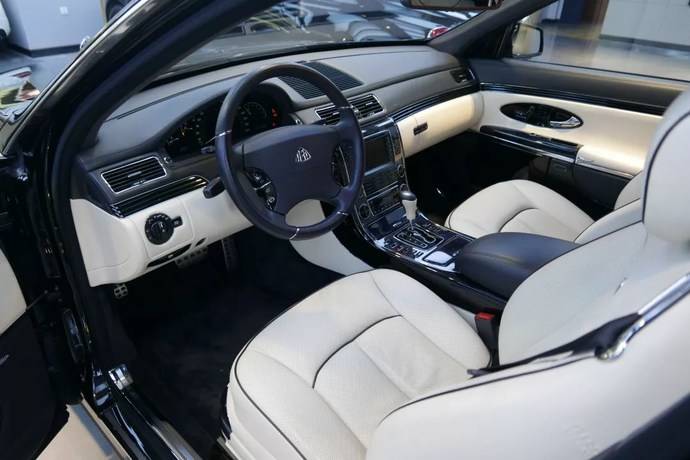 迈巴赫57的内饰就已经很让人惊叹了,因此对于57s来说不费吹灰之力napa