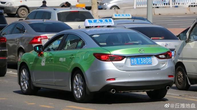 青岛的朋友们,有谁了解这台马自达牌出租车,请出来分享一下?