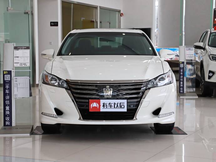 皇冠奔驰c级怎么选皇冠奔驰c级买哪个