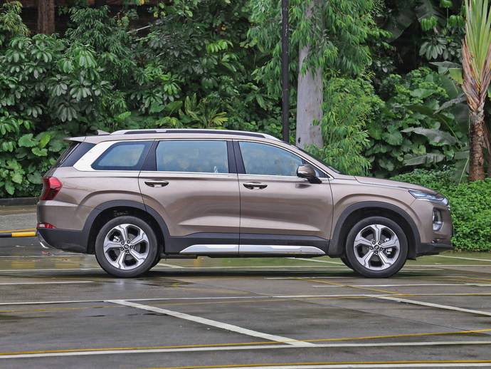 现代santafe是什么车