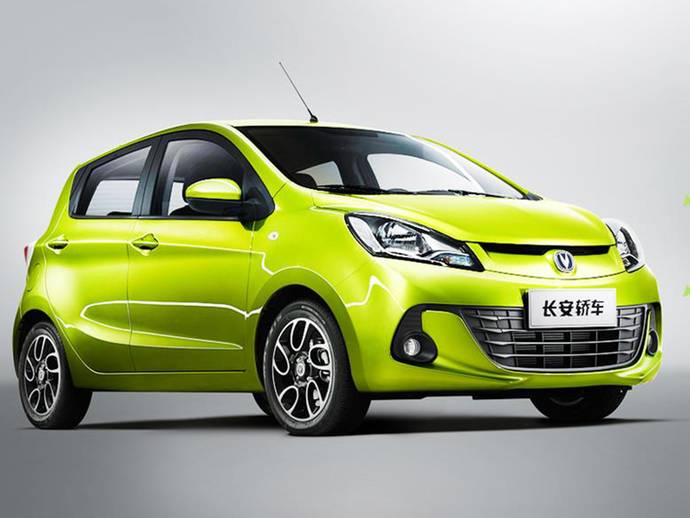 奔奔迷你油门自动升高什么原因