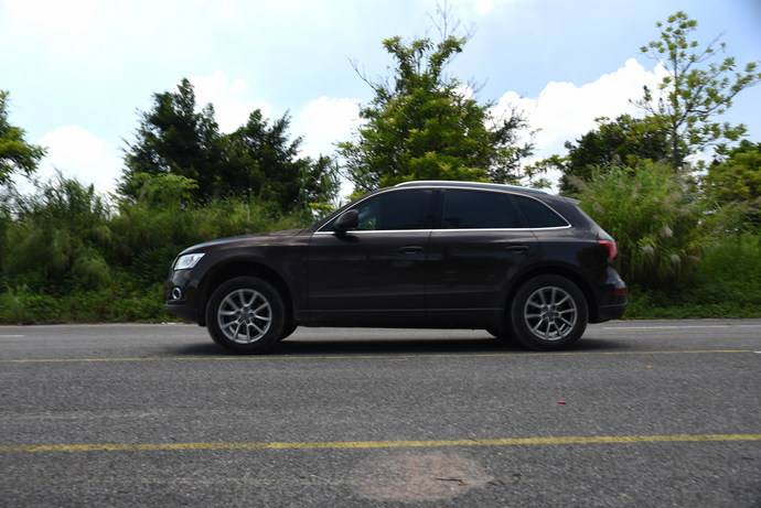 奥迪q5l仪表盘出现报警预警是什么意思 有车以后