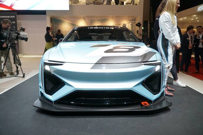 【日内瓦直击】电动猛兽亮相日内瓦,爱驰rg nathalie图赏-有车以后