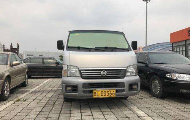 年前的日产 Quot 埃尔法 Quot 当年的豪华面包车之王 比丰田本田强 有车以后 年前的日产 Quot 埃尔法 Quot 当年的豪华面包车之王 比丰田本田强 有车以后