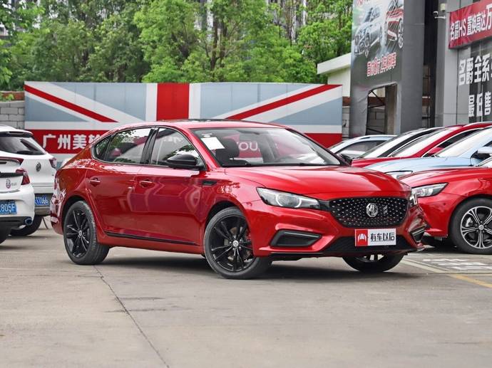 战斗气息扑面而来2019款名爵6到店实拍