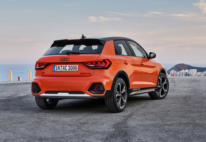 奥迪最小跨界车型奥迪a1citycarver