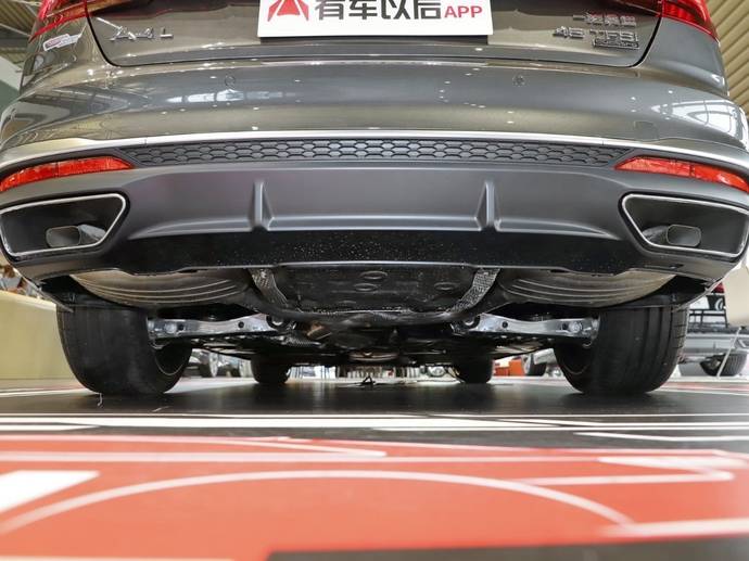 底盘上,2020款奥迪