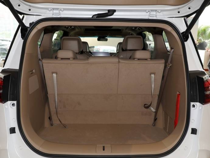 接待客户首选到店实拍别克gl8陆尊