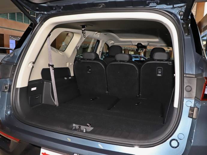 不到15万元,大空间suv,吉利豪越到店实拍-有车以后