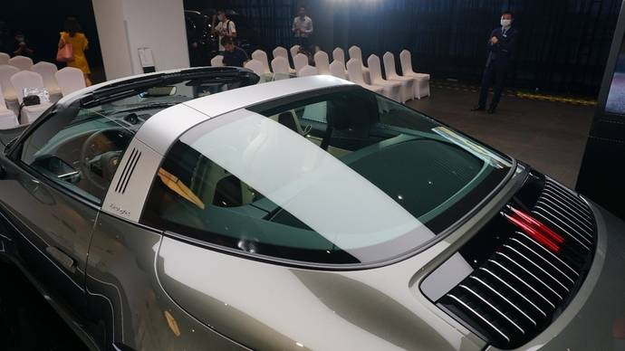 一块玻璃就可以玩一年保时捷911targa全球首发