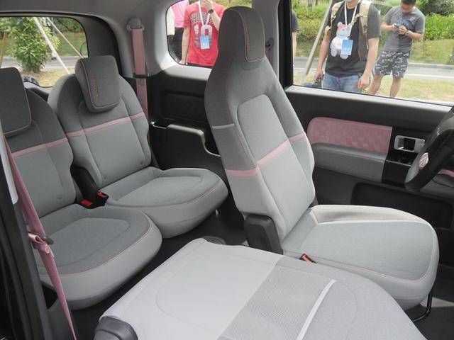 新宝骏e300与e300plus上市648万元848万元