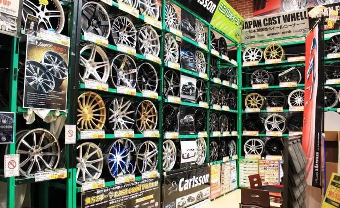 聊聊我国的汽配城改装风格到底有多牛,看完令你大开眼界!-有车以后