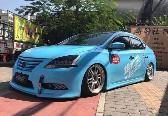 聊聊我国的汽配城改装风格到底有多牛,看完令你大开眼界!_有车以后