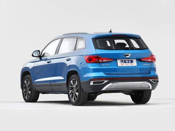 这德系中型suv10万出头满油可跑760公里轴距273米配爱信6at