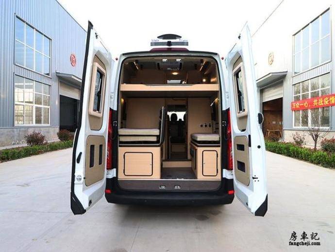 景宴大通v90房车强势上市入门版车型仅2598万