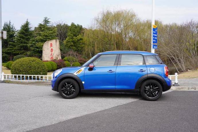 「路试笔记」10万块买台大号mini,开去2月末的大学城