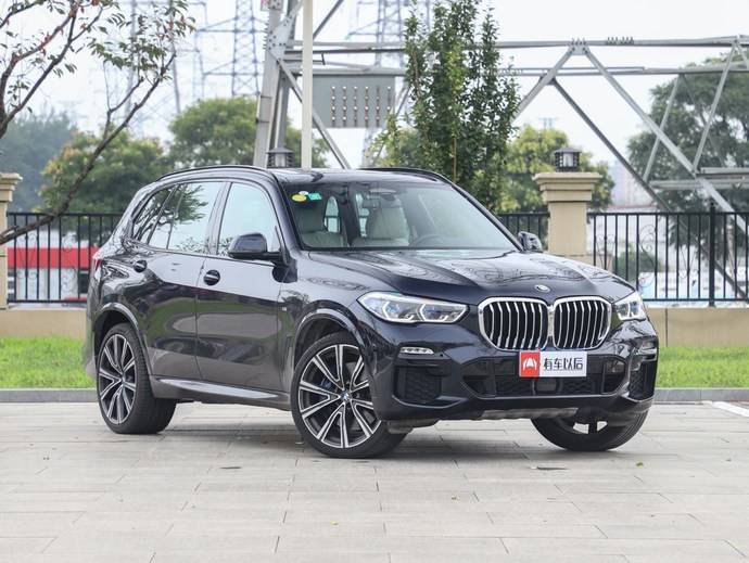 6999万起2021款宝马x5x6上市