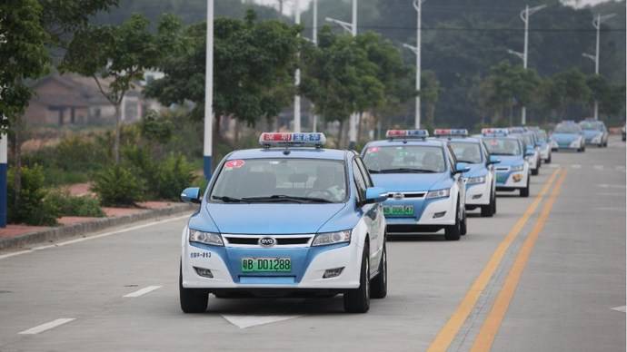 以后深圳的出租车长这样 全新比亚迪e6实车曝光