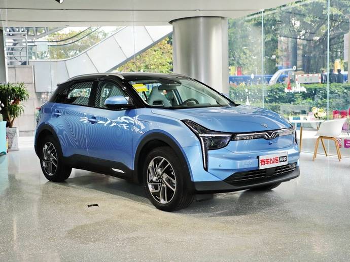 ▋哪吒u:15万元左右的电动suv