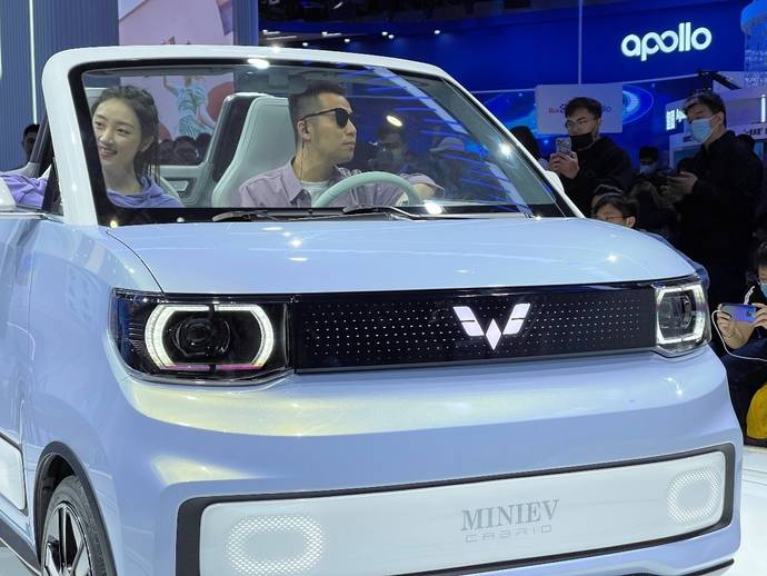 宏光miniev cabrio实车首秀-有车以后