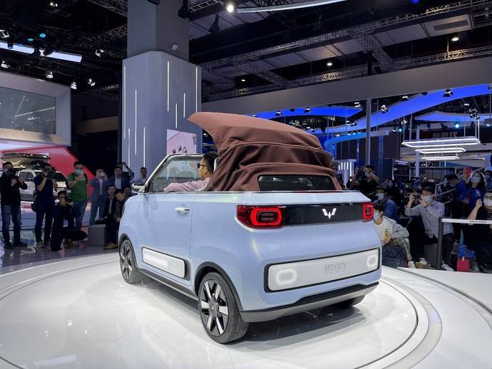 宏光miniev cabrio实车首秀-有车以后