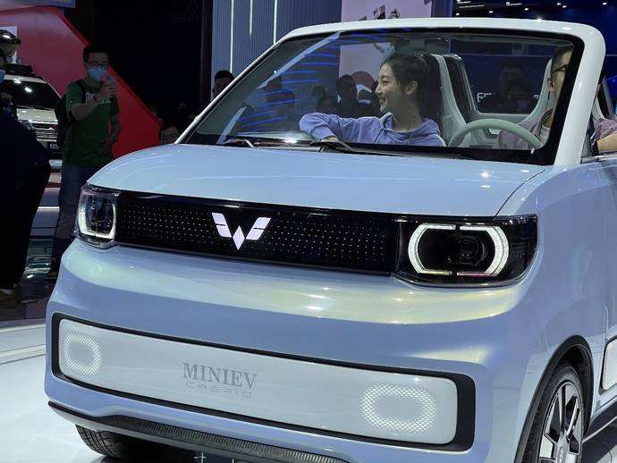 宏光miniev cabrio实车首秀-有车以后