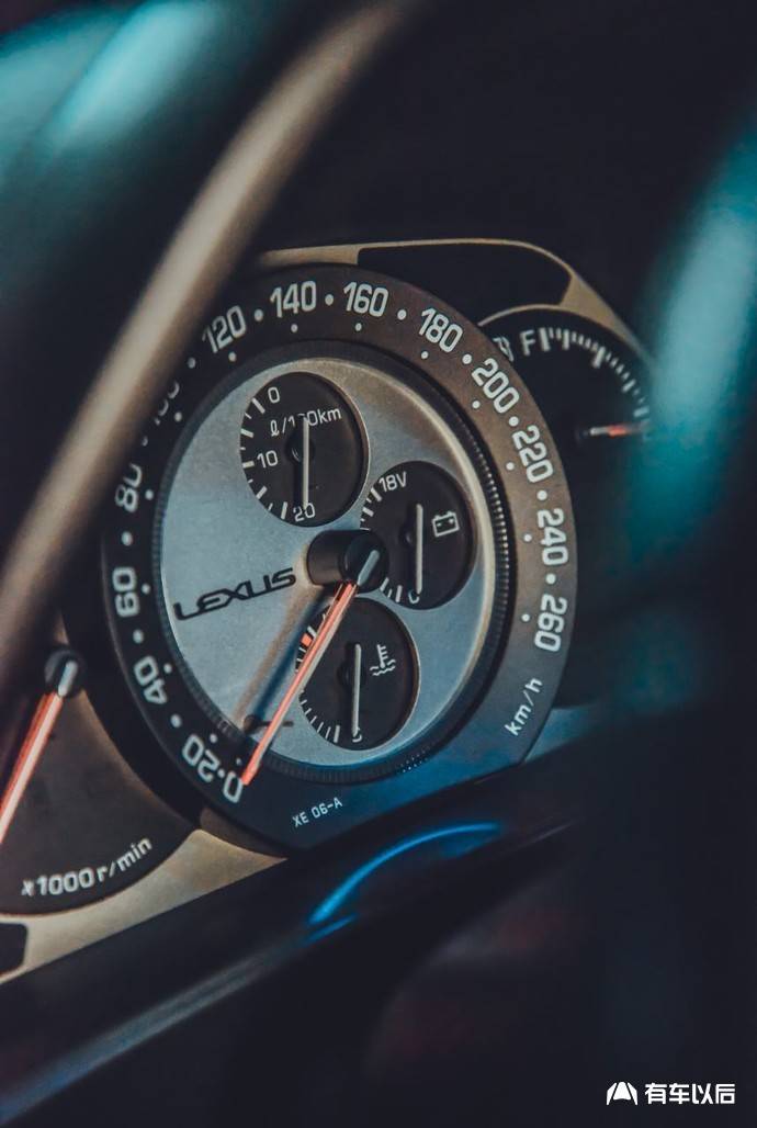 买车送表的咬地鲨丰田altezza164模型上手体验